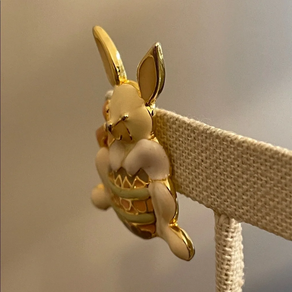 Vintage Steinmetz Gold-tone & Cream Enamel Bunny Brooch